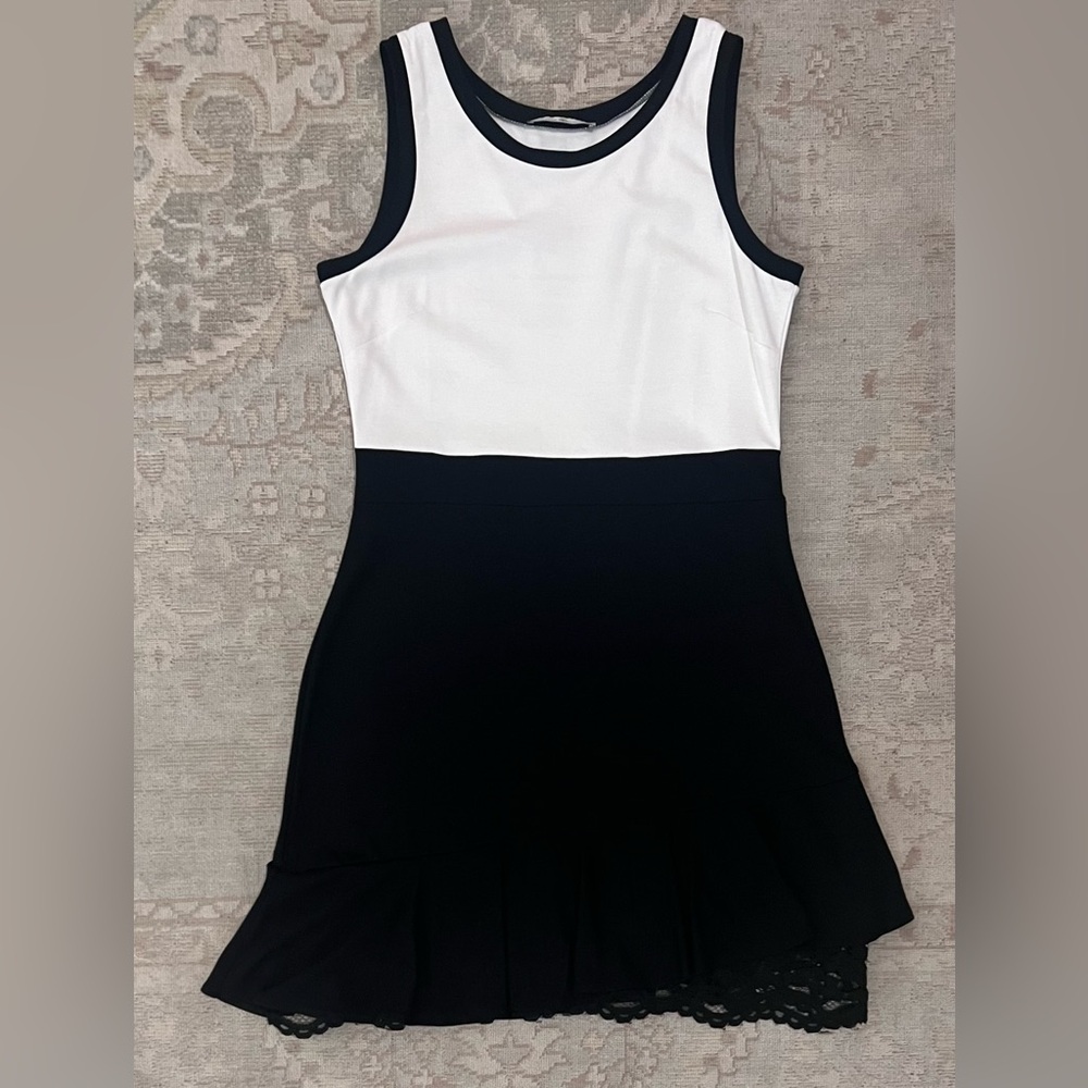 NWOT White and Black Lace Women’s Sleeveless Dress, Adult Size Large